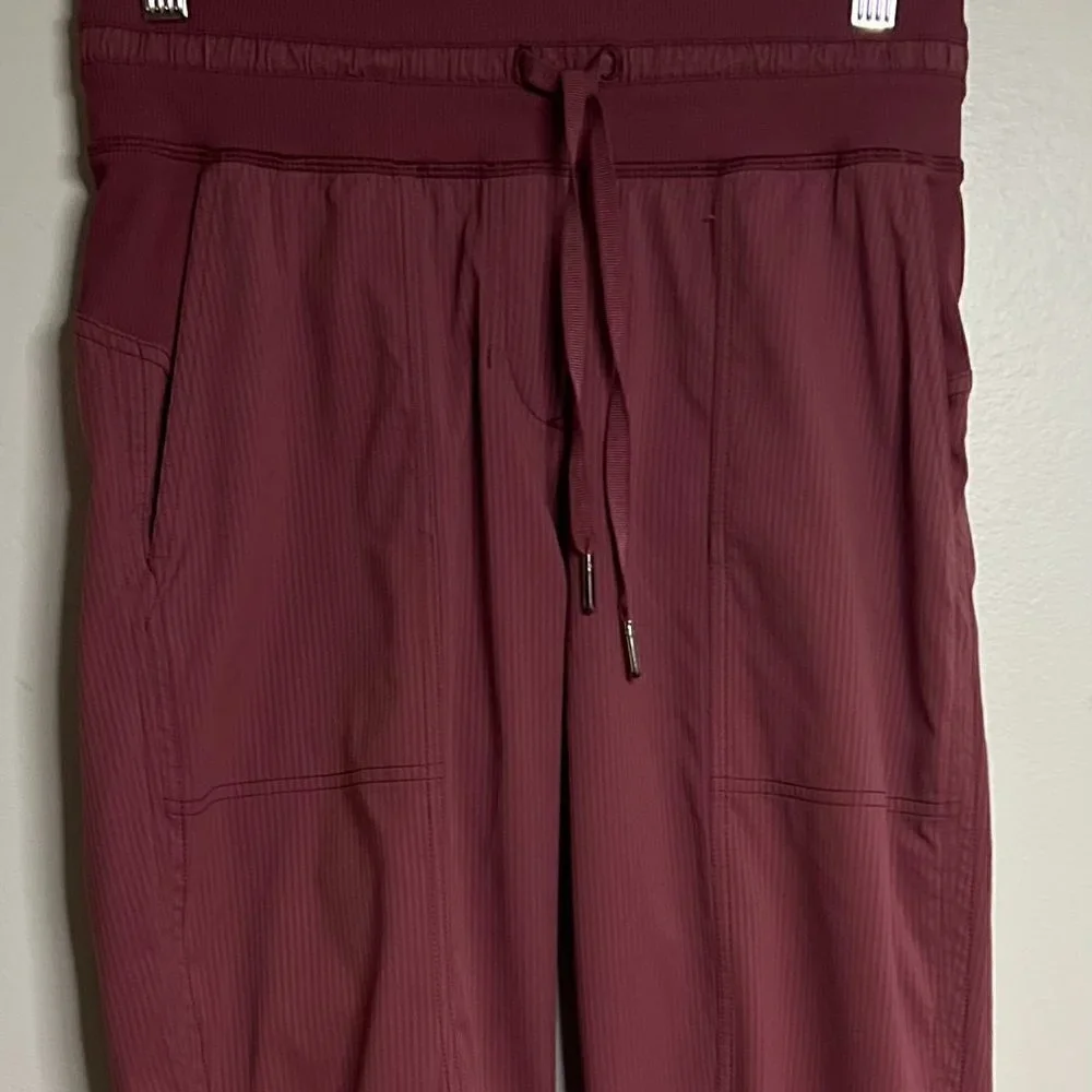 Lululemon Dance Studio Crop Pants Size S (4-6) In Flush Pink Color